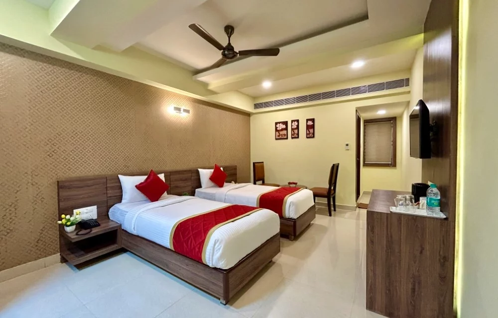 Hotel Golden Stay by TGH